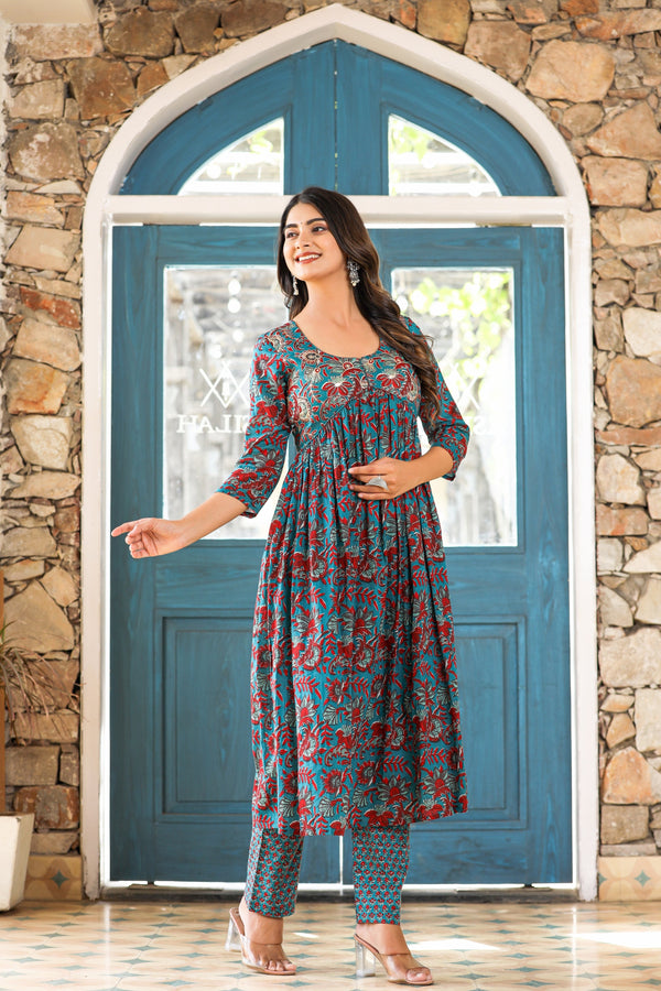 FLORAL DELIGHTS KURTA PANT SET