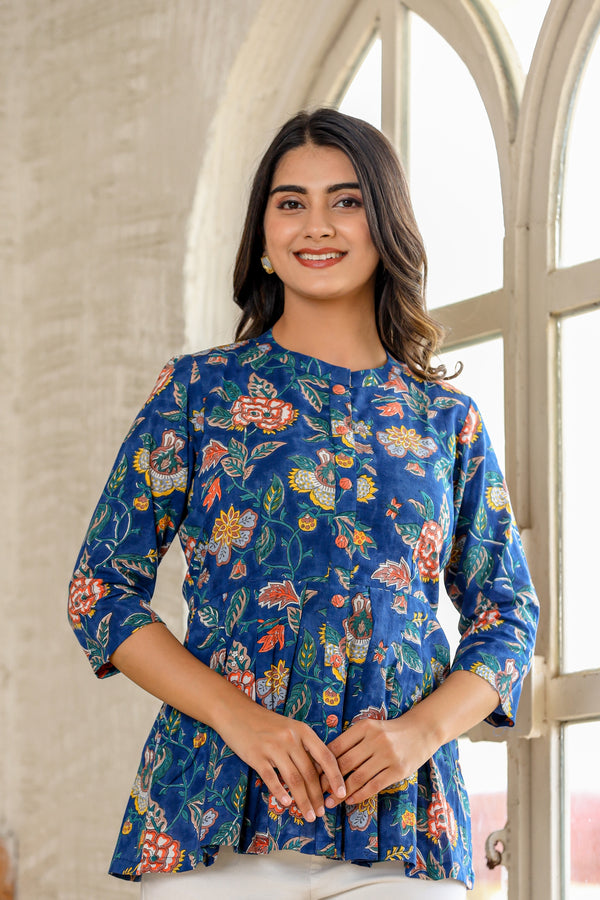 CALM BLUE FLORAL TOP